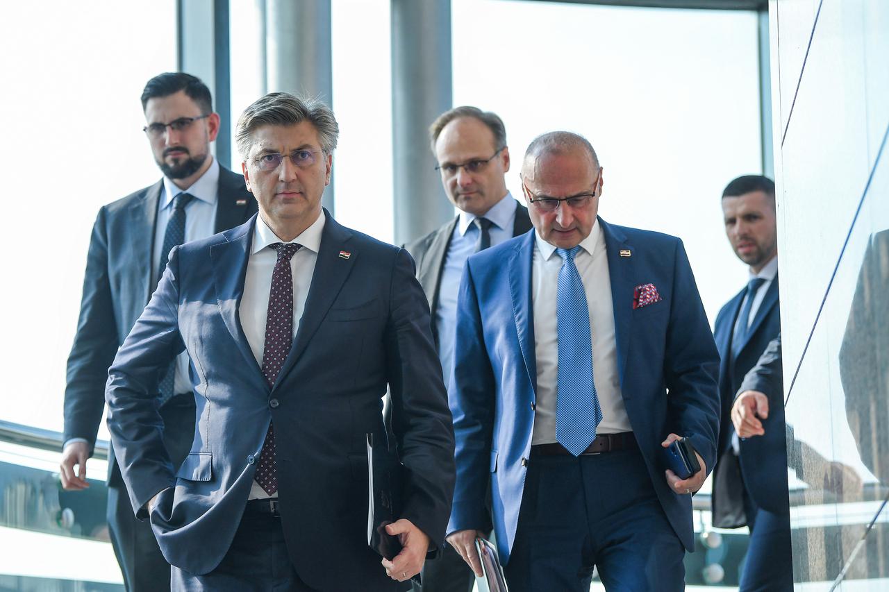 Zagreb: Premijer Plenković dao izjavu za medije nakon sjednice Vlade