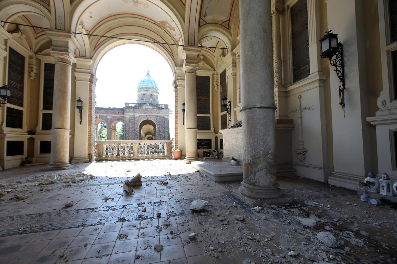 Zagreb: Mirogoj poslije potresa