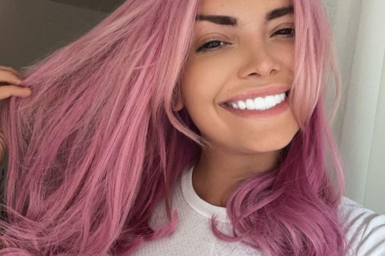 23.12 1990. Zagreb: Rođena Ella Dvornik