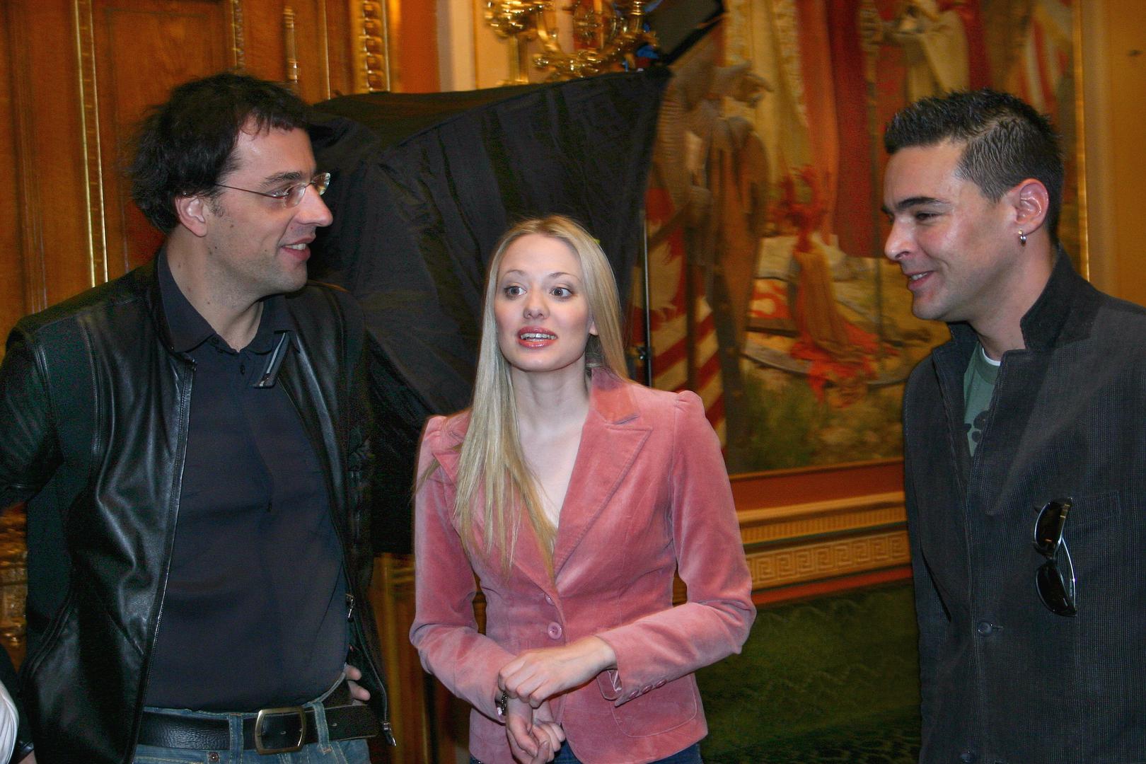 Markovina je utjelovio Luku Pongraca, skromnog i ambicioznog mladića zaljubljenog u Doru Jurak, koju je uvjerljivo odigrala Jelena Veljača.