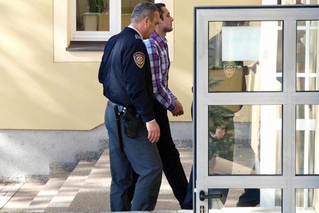 \'28.10.2010., Opcinski kazneni sud, Zagreb - Pocelo sudjenje baraci Delonga za napad na Kineza ciji je punac kasnije preminuo od soka. Mladji brat, Mario Delonga. Photo: Borna Filic/PIXSELL\'