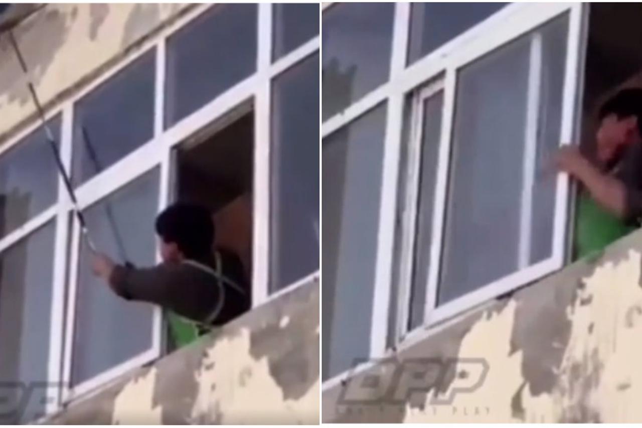 Dječak tjera ose