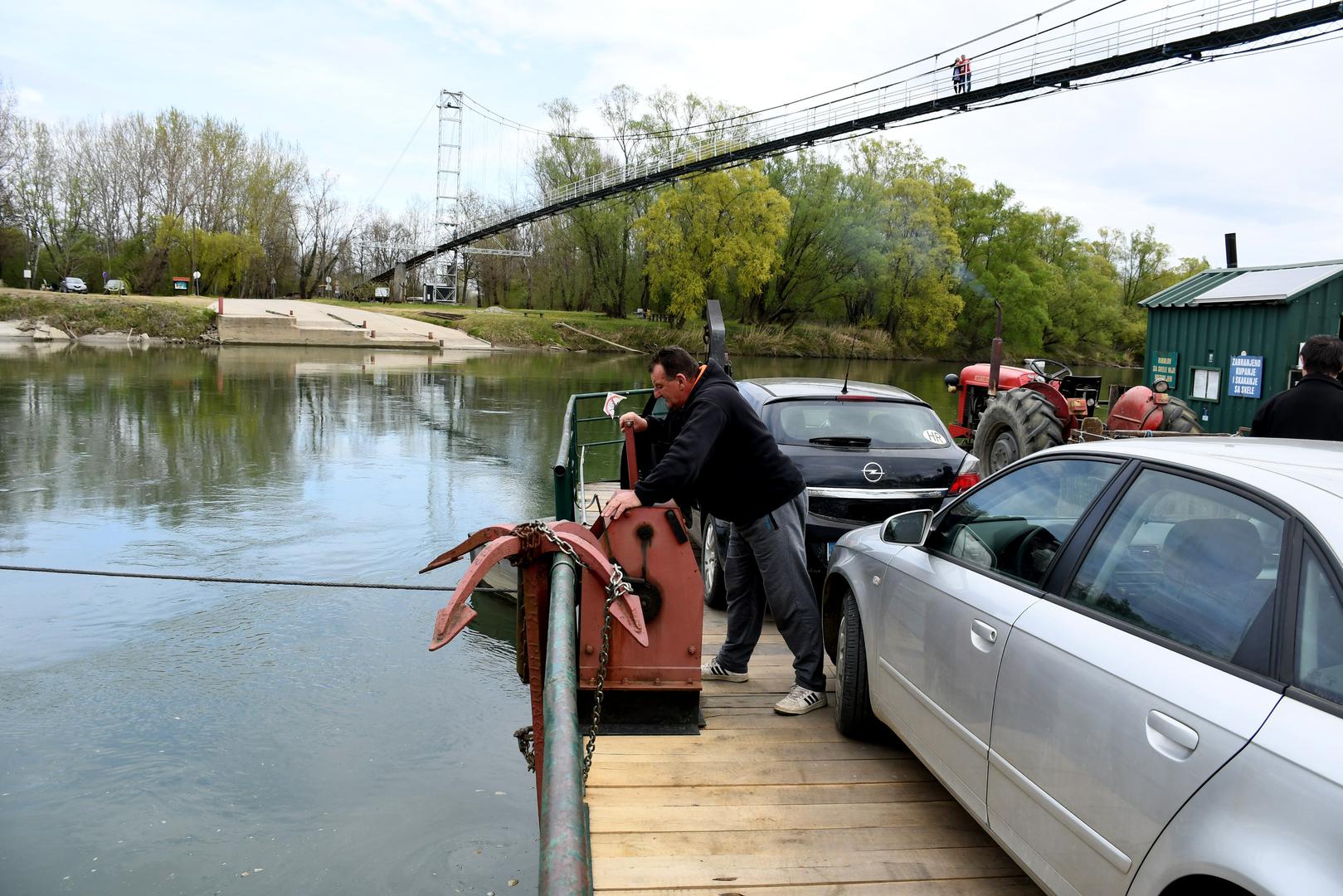12.04.2021., Pitomaca - Turisticka patrola Vecernjeg lista. U okolici Pitomace brojne su turisticke destinacije. Zadnji panonski otok Kriznica. Posebnost je skela. 
Photo:Damir Spehar/PIXSELL
