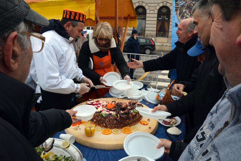 Orezani prvi trsovi vinove loze u Kutjevačkom vinogorju
