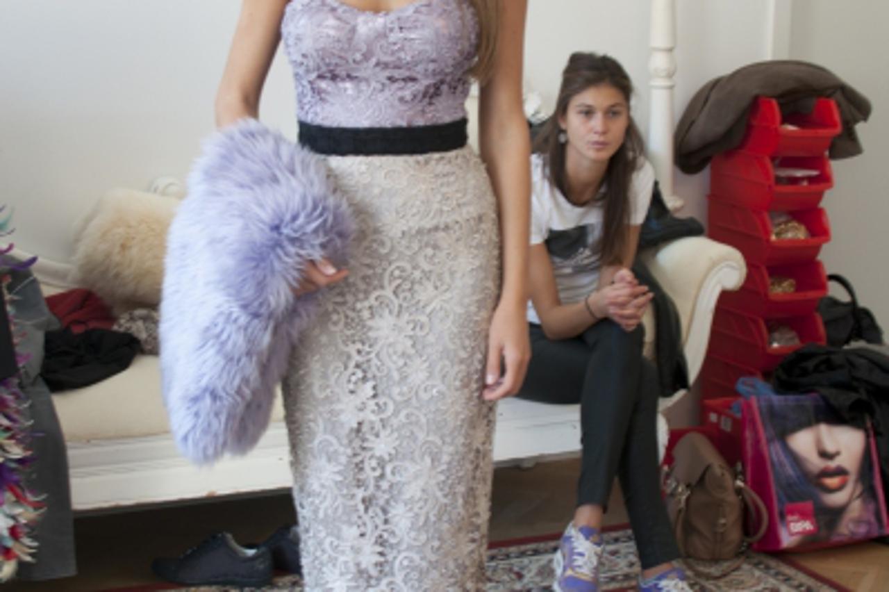 'dojcinovic009_nnn_sce_14101'