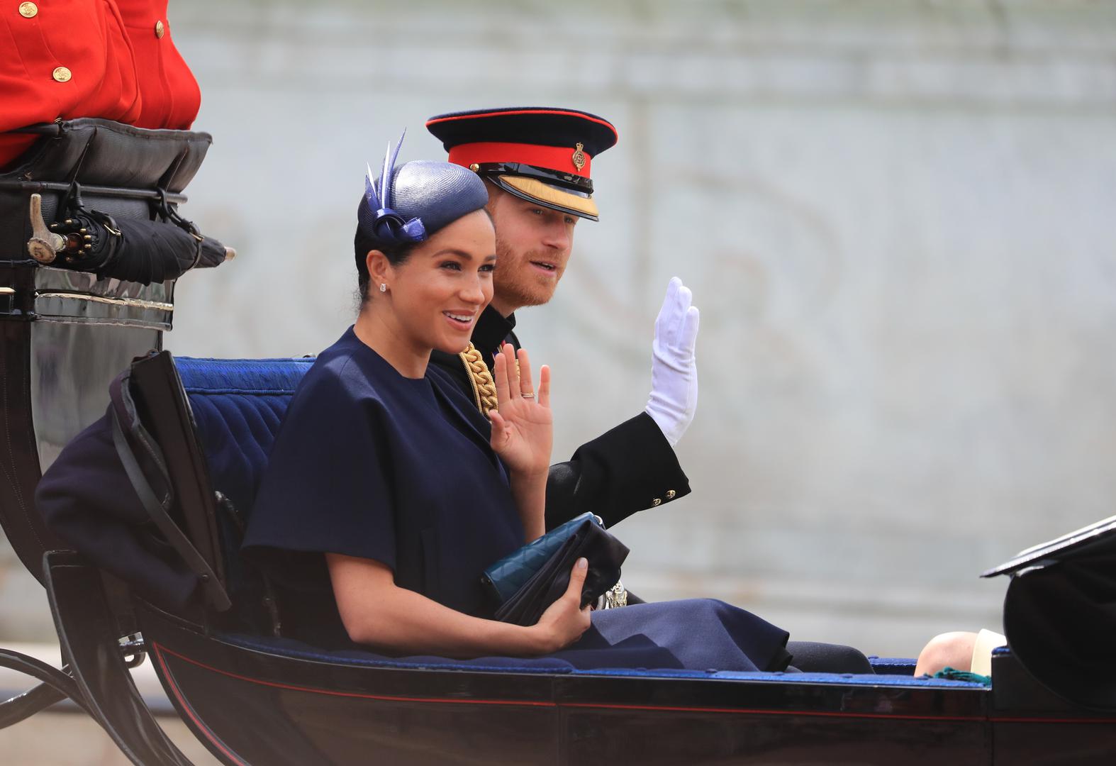 U društvu u kočiji kojom su se vozili bili su vojvotkinja od Cambridgea Kate Middleton, vojvotkinja od Cornwalla Camilla i naravno, princ Harry.