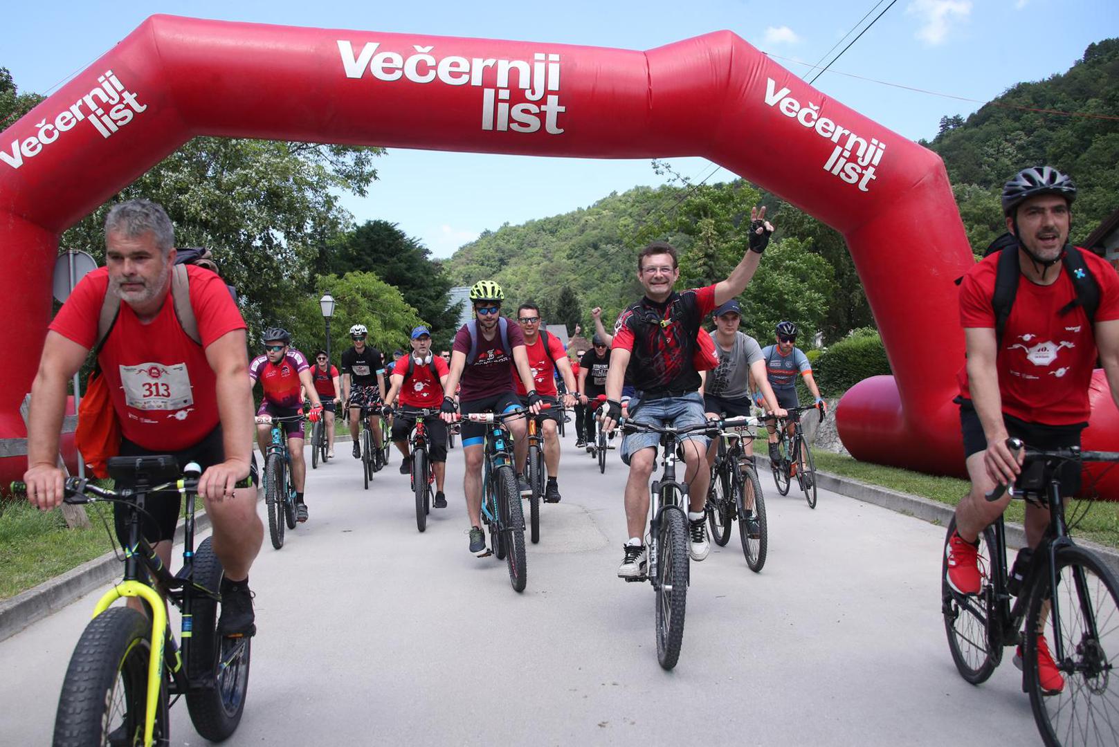 11.06.2022.,Zagreb - Na Trgu dr. Franje Tudjmana startala jubilarna 40. Vecernjakova biciklijada Photo: Sanjin Strukic/PIXSELL