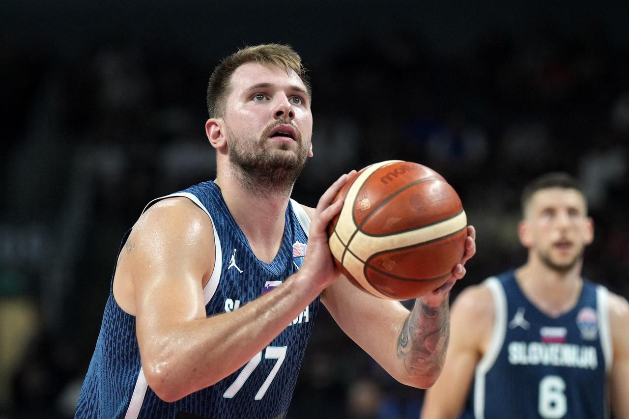 FIBA EuroBasket 2025 - Round of 16 - Italy v Slovenia