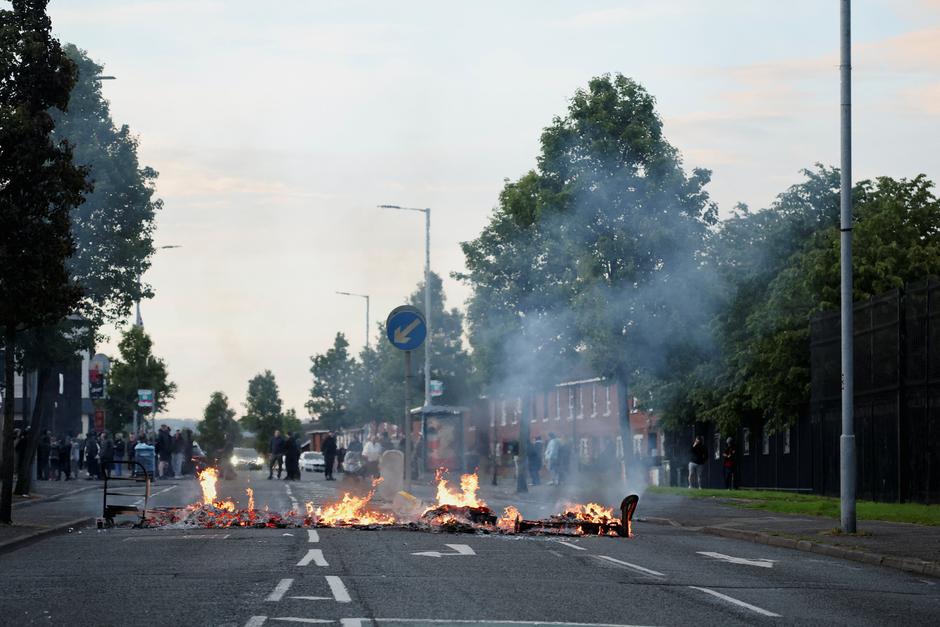 Neredi u Belfastu