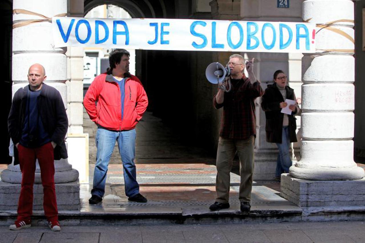 voda je sloboda, prosvjed Rijeka (1)
