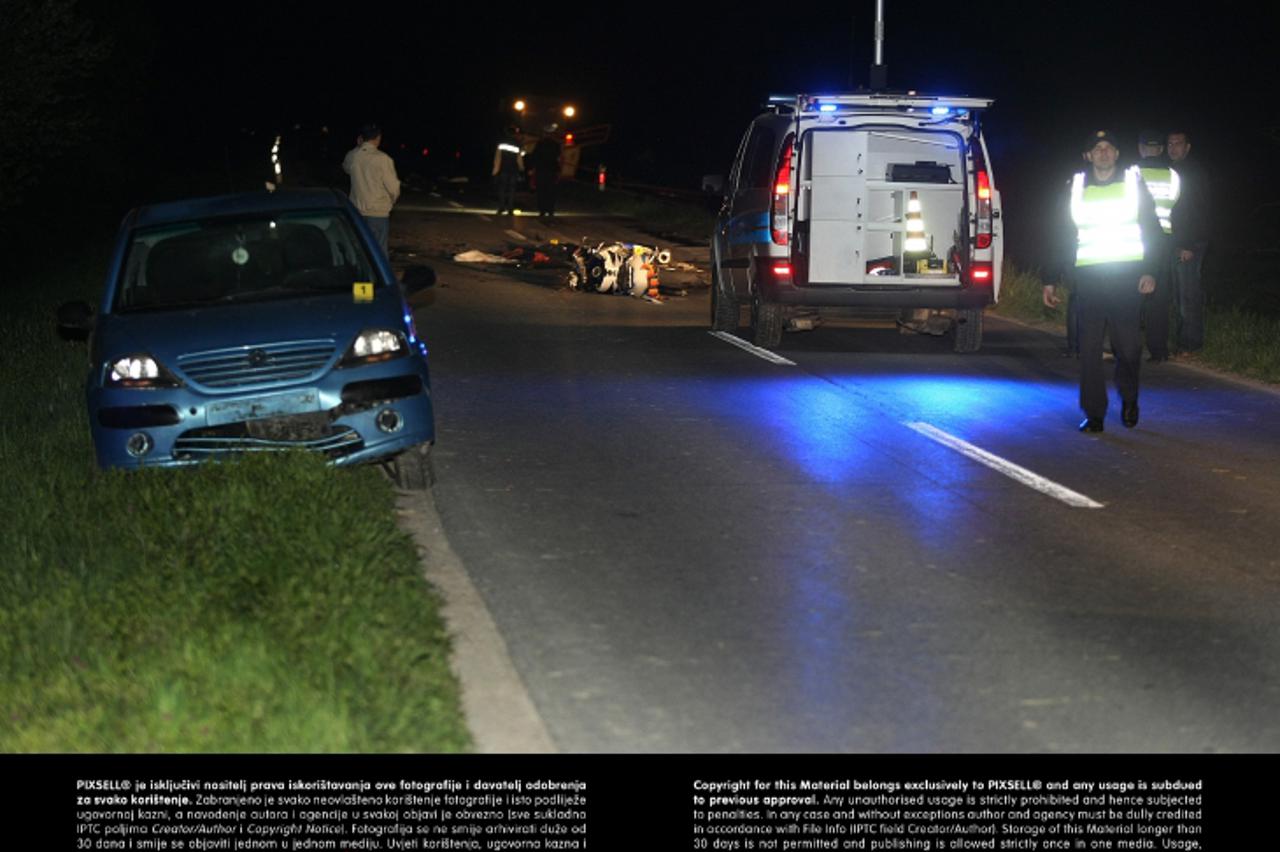 '20.04.2013., Rakitovica, Donji Miholjac -  U teskoj prometnoj nesreci koja se dogodila oko 20.20 sati izmedju Miholjackog Poreca i Rakitovice sudjelovala su tri motocikla, traktor i osobni automobil,