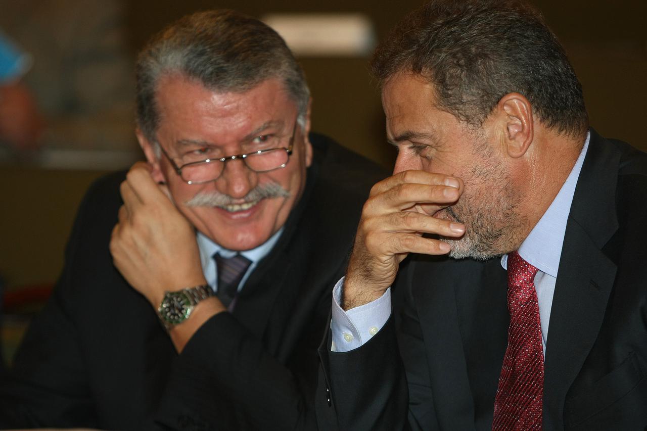 23.09.2010., Zagreb - Sjednica Gradske skupstine. Milan Bandic, Vidoje Bulum.  Photo: Sanjin Strukic/PIXSELL