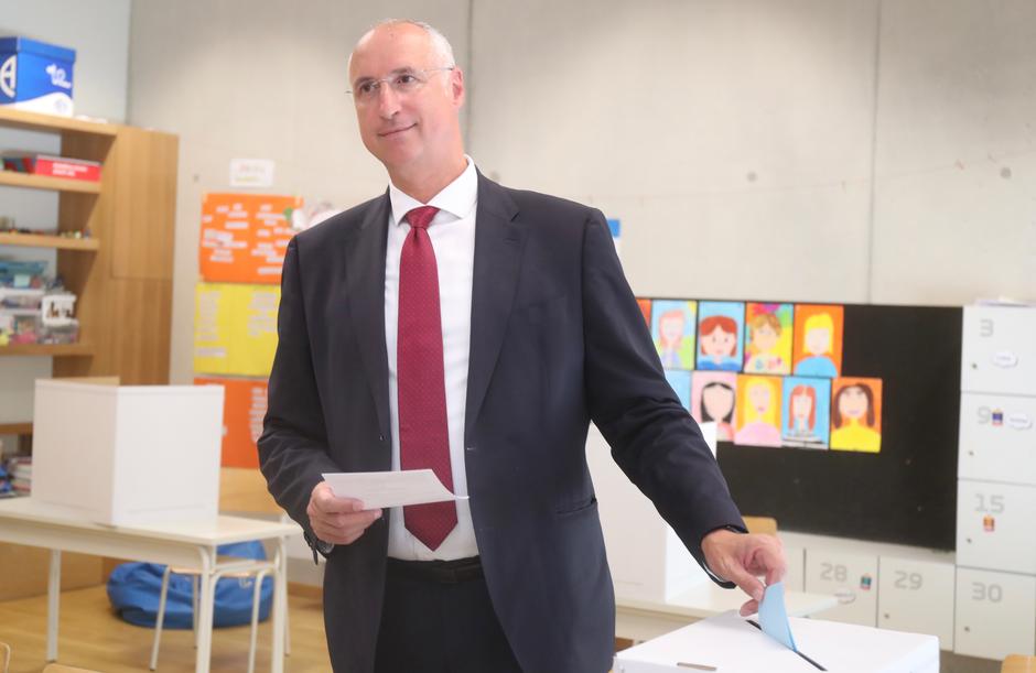 Split: Aktualni gradonačelnik Ivica Puljak glasovao u drugom krugu lokalnih izbora