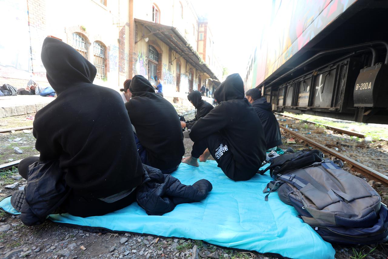 Migranti na željezničkom kolodvoru u Rijeci
