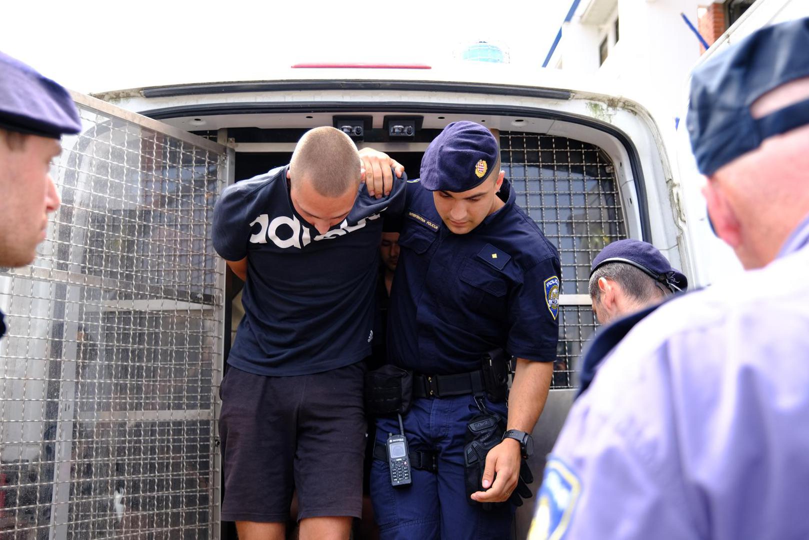 23.05.2022., Velika Gorica - U tijeku je ispitivanje navijaca nakon nereda na autocesti A1 kod Desinca. Dio navijaca doveden je na Zupanijski sud u Velikoj Gorici. Photo: Slaven Branislav Babic/PIXSELL