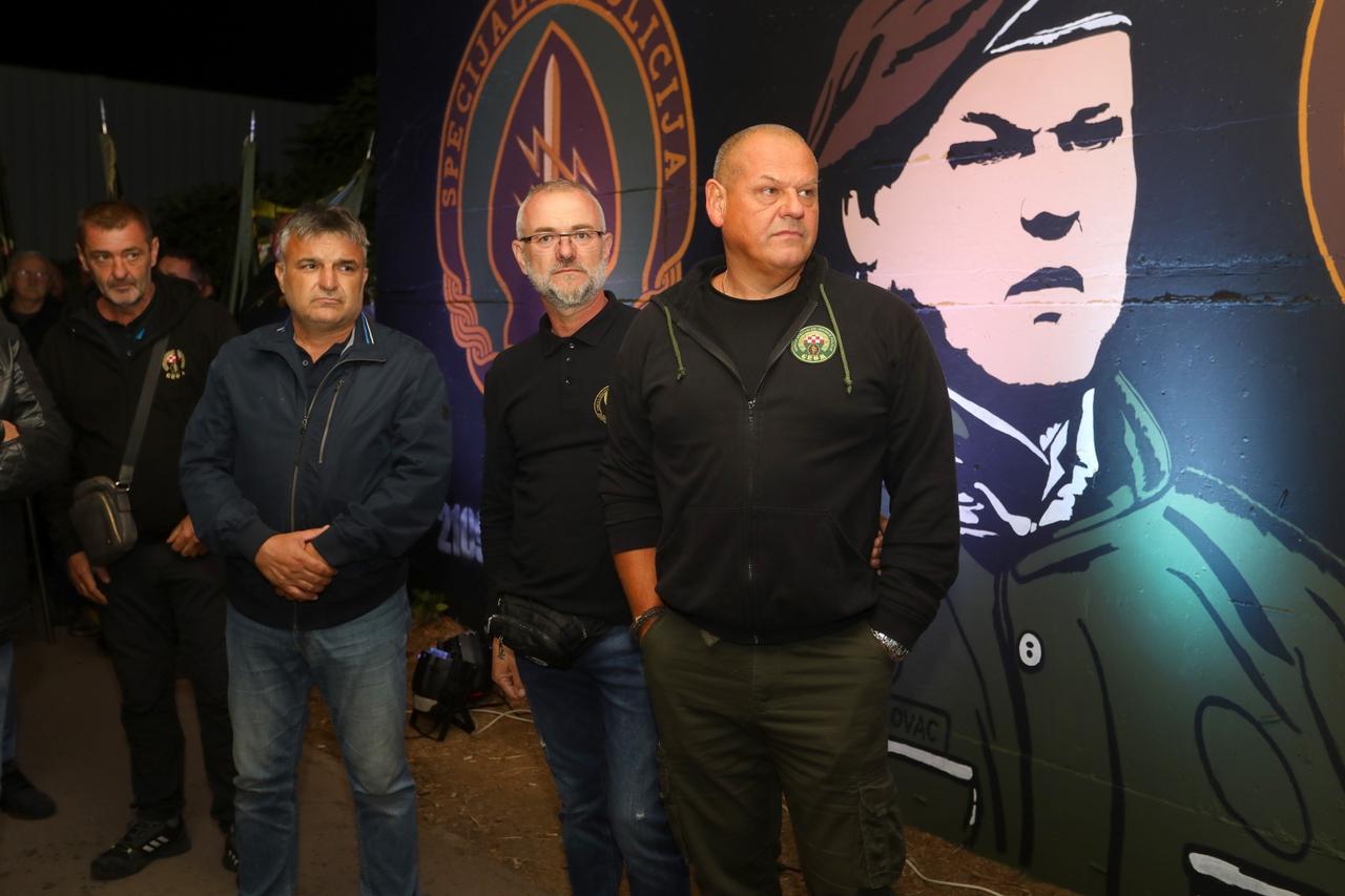 Karlovac: Svečano predstalvjanje murala hrvatskom branitelju Mihajlu Miši Hrastovu