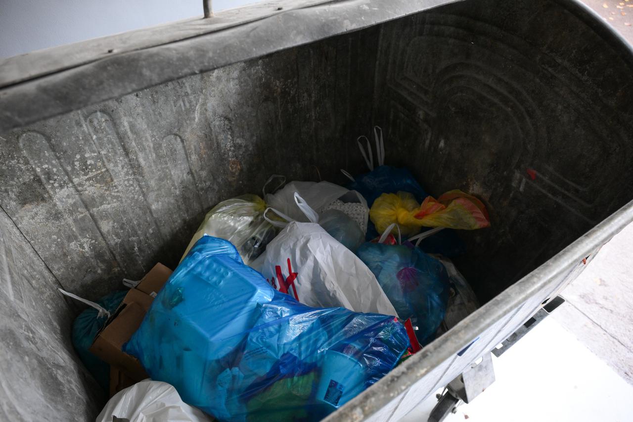 Zagreb: Reportaža o korištenju plavih vrecica