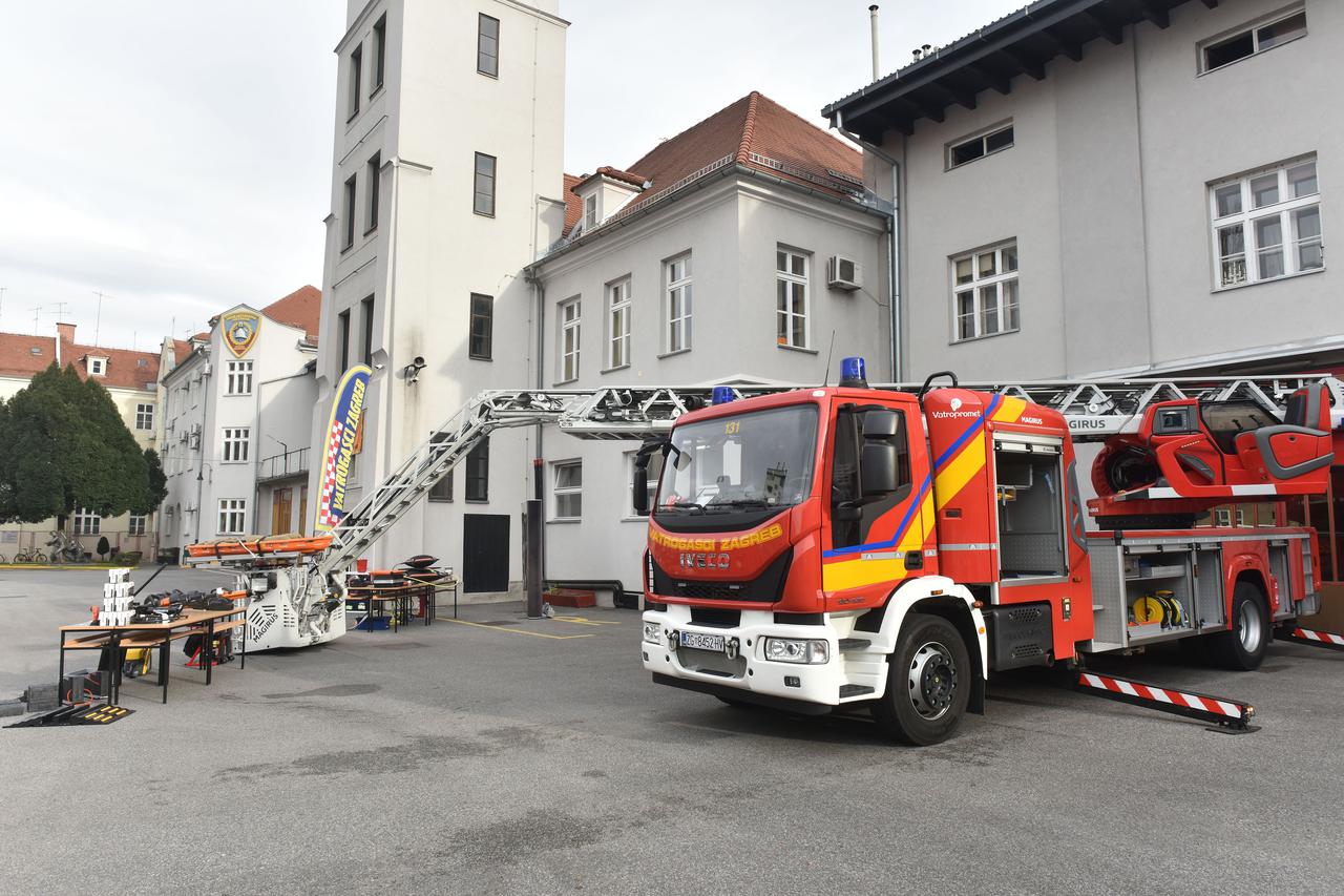 Zagreb: Javna vatrogasna postrojba dobila vatrogasno vozilo za spašavanje s visina