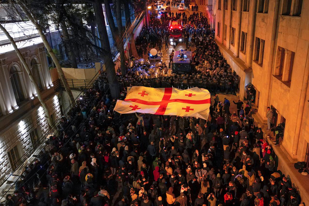 People protest against the "foreign agents" law in Tbilisi