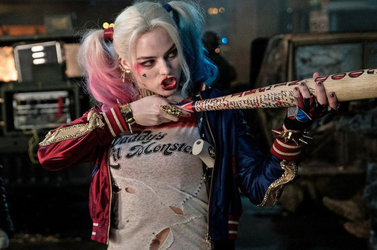 Margot Robbie glumi Harley Quinn