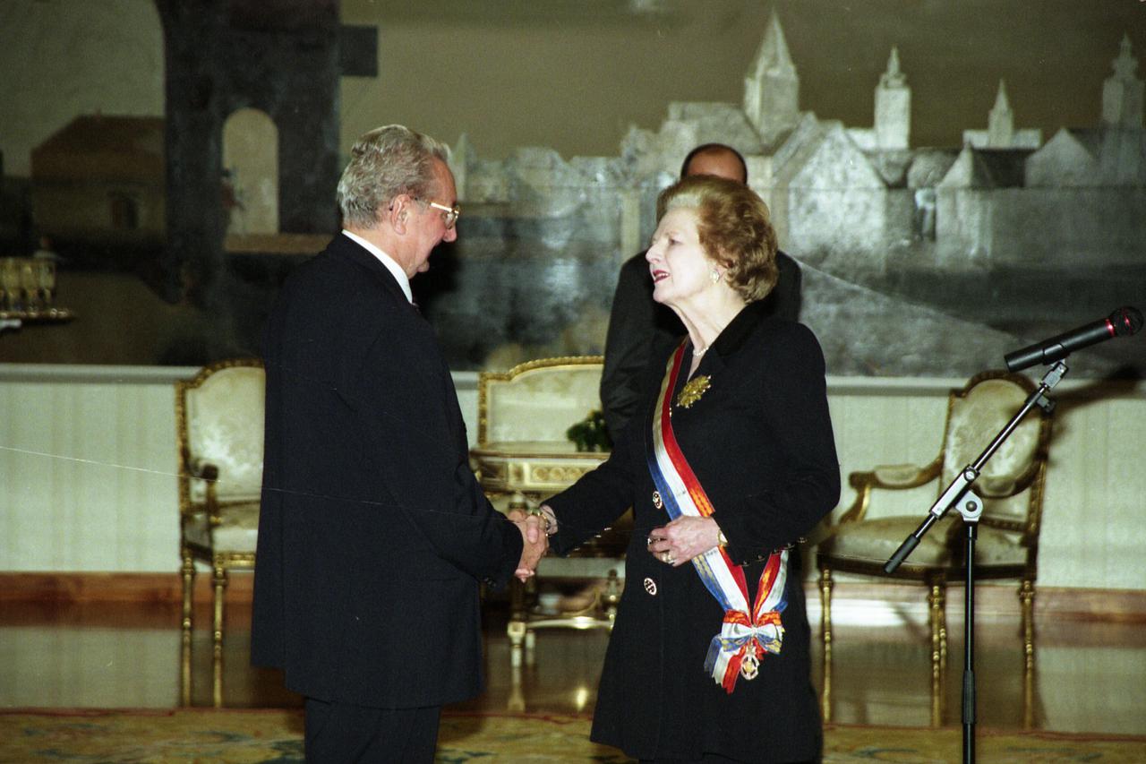 storyeditor/2023-12-07/1_thatcher.jpg