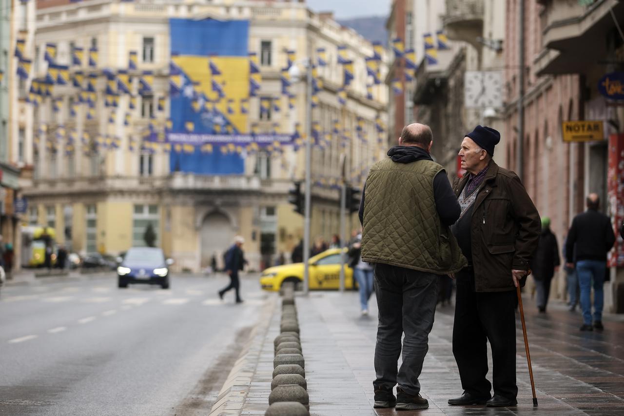 Sarajevo: Povodom Dana nezavisnosti Bosne i Hercegovine ulice ukrašene zastavama BiH