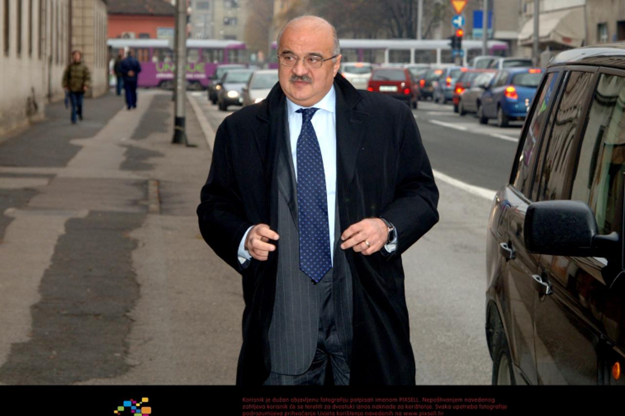 \'05.12.2006., Zagreb - General Ivan Cermak dolazi na davanje iskaza pred haaskim sudom u Selskoj cesti. Photo: Boris Scitar/PIXSELL\'