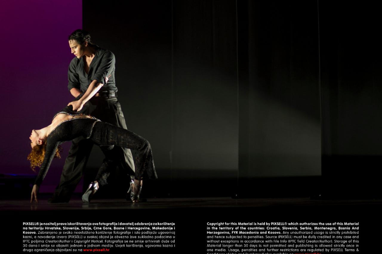 ples, seks, seksualna želja, par, žena, muškarac, strast (1)