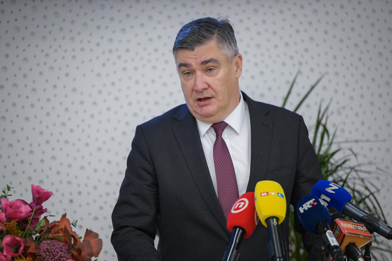 Zagreb: Predsjednik Zoran Milanović sudjelovao na svečanoj sjednici Fakulteta političkih znanosti 