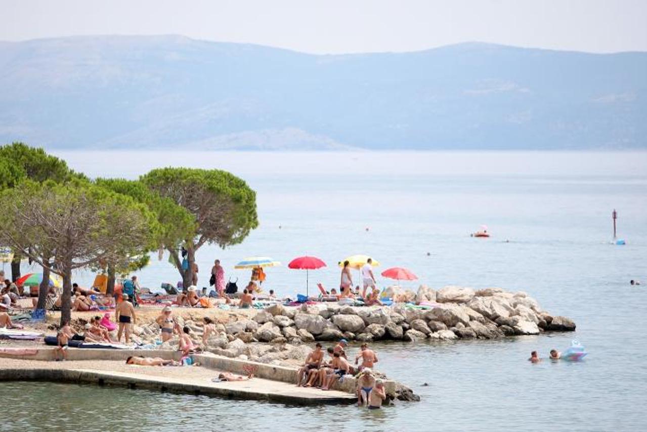'14.07.2013., Crikvenica - U blizini  hotela Therapia nalazi se poznata pjescana plaza. Photo: Borna Filic/PIXSELL'