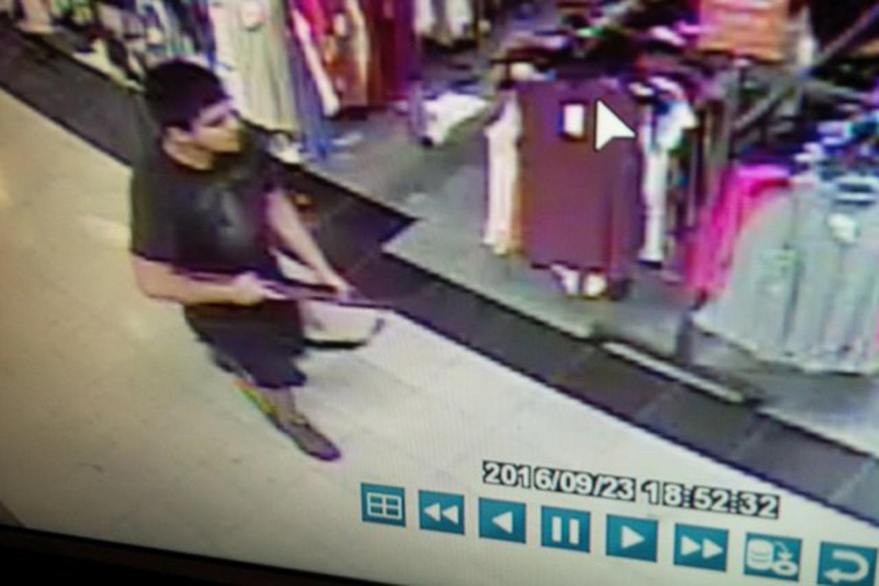 Pucnjava u shopping centru