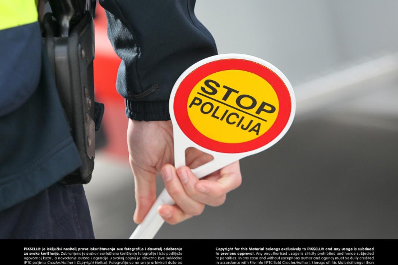 '10.04.2013., Koprivnica - Svakodnevni zadaci prometnih policajaca PU koprivnicko-krizevacke. Photo: Marijan Susenj/Pixsell'