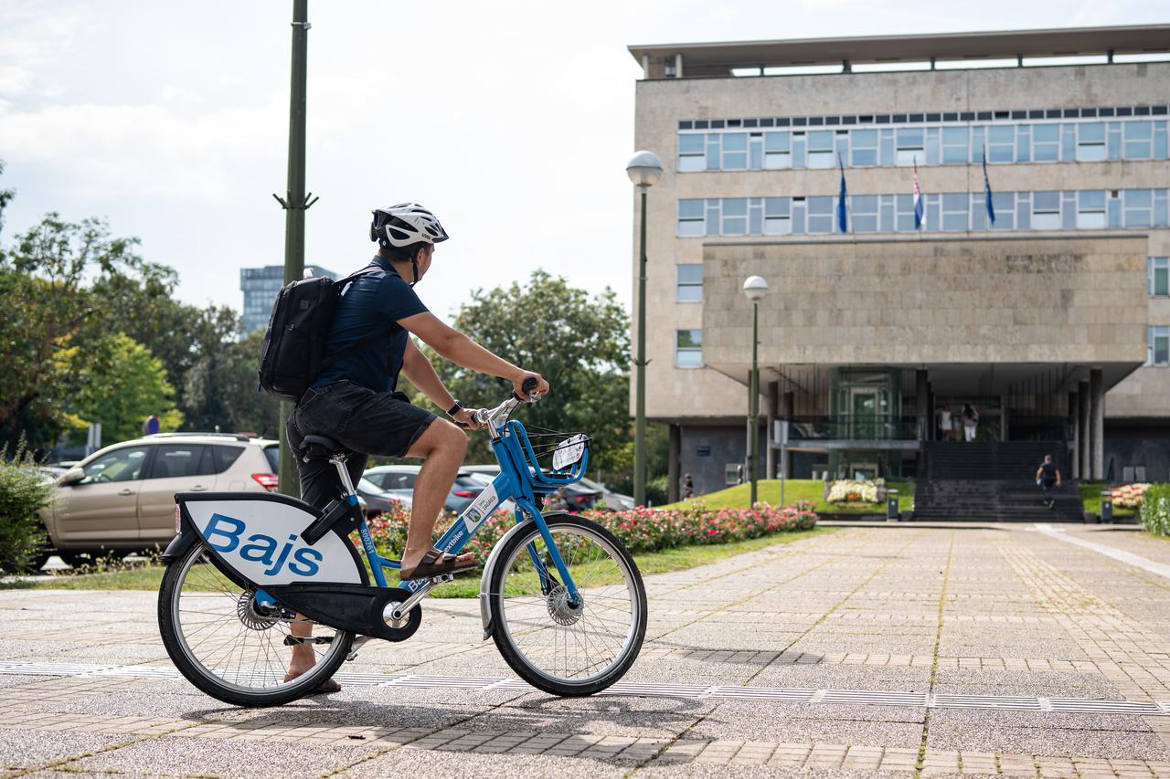 Zagreb: Testiranje gradskog bicikla Bajs