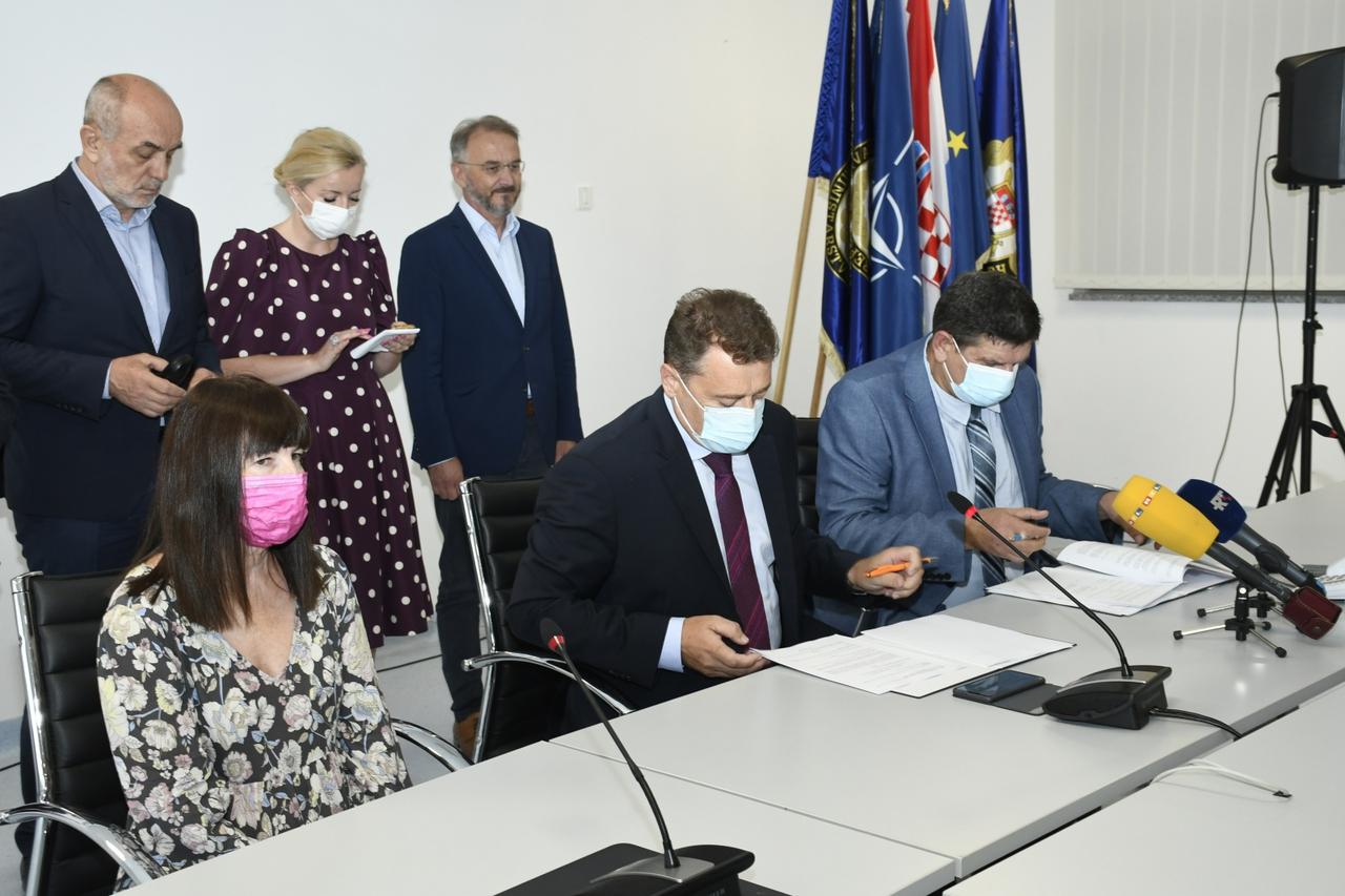 Petrinja: Potpisan ugovor o određivanju novog prostornog odnosa u 88 katastarskih općina