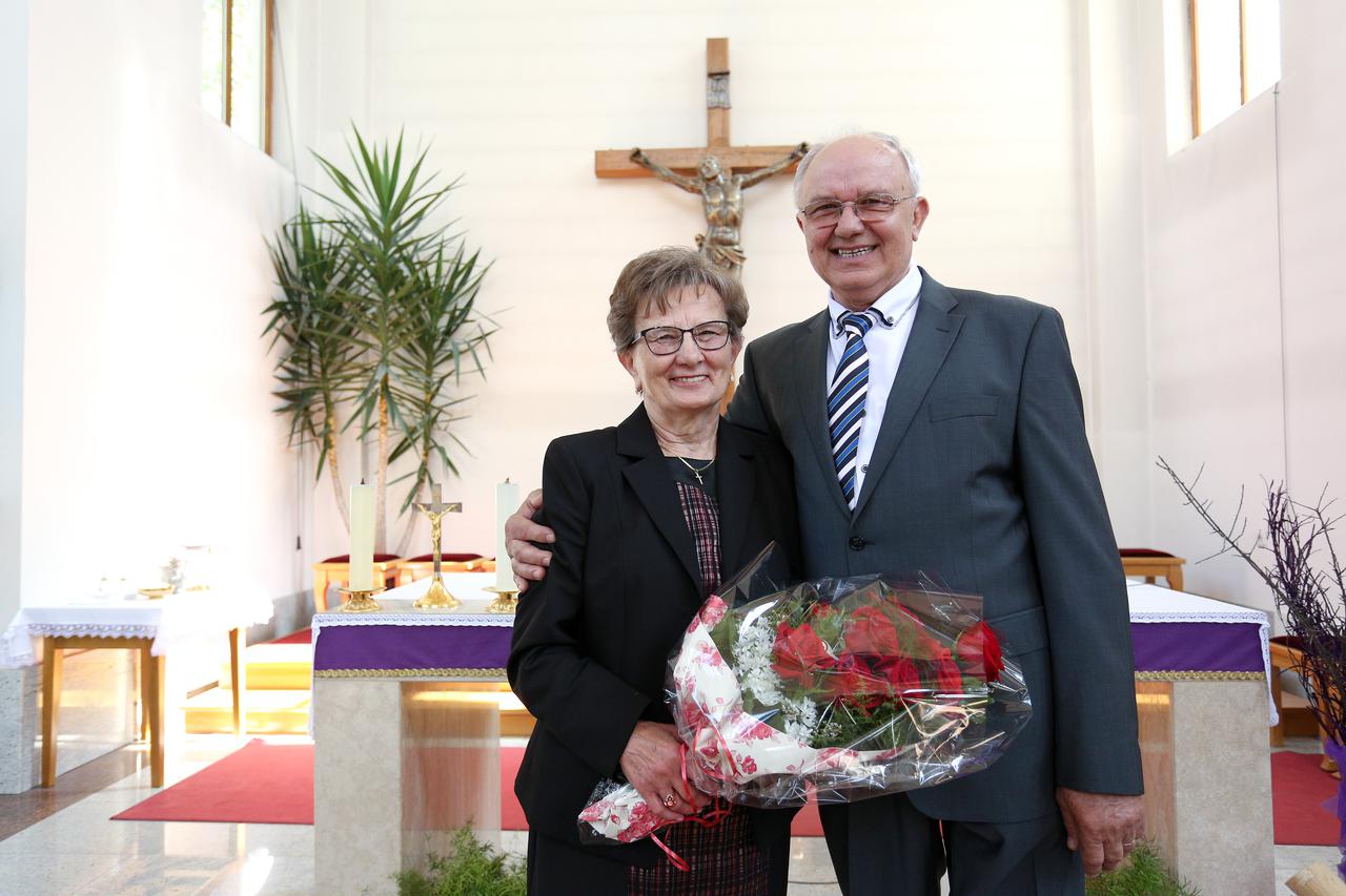 02.04.2017., Zagreb - Marica i Mijo Radicevic proslavili su Zlatni pir u Zupi BDM Majke Bozje. Photo: Anto Magzan/PIXSELL