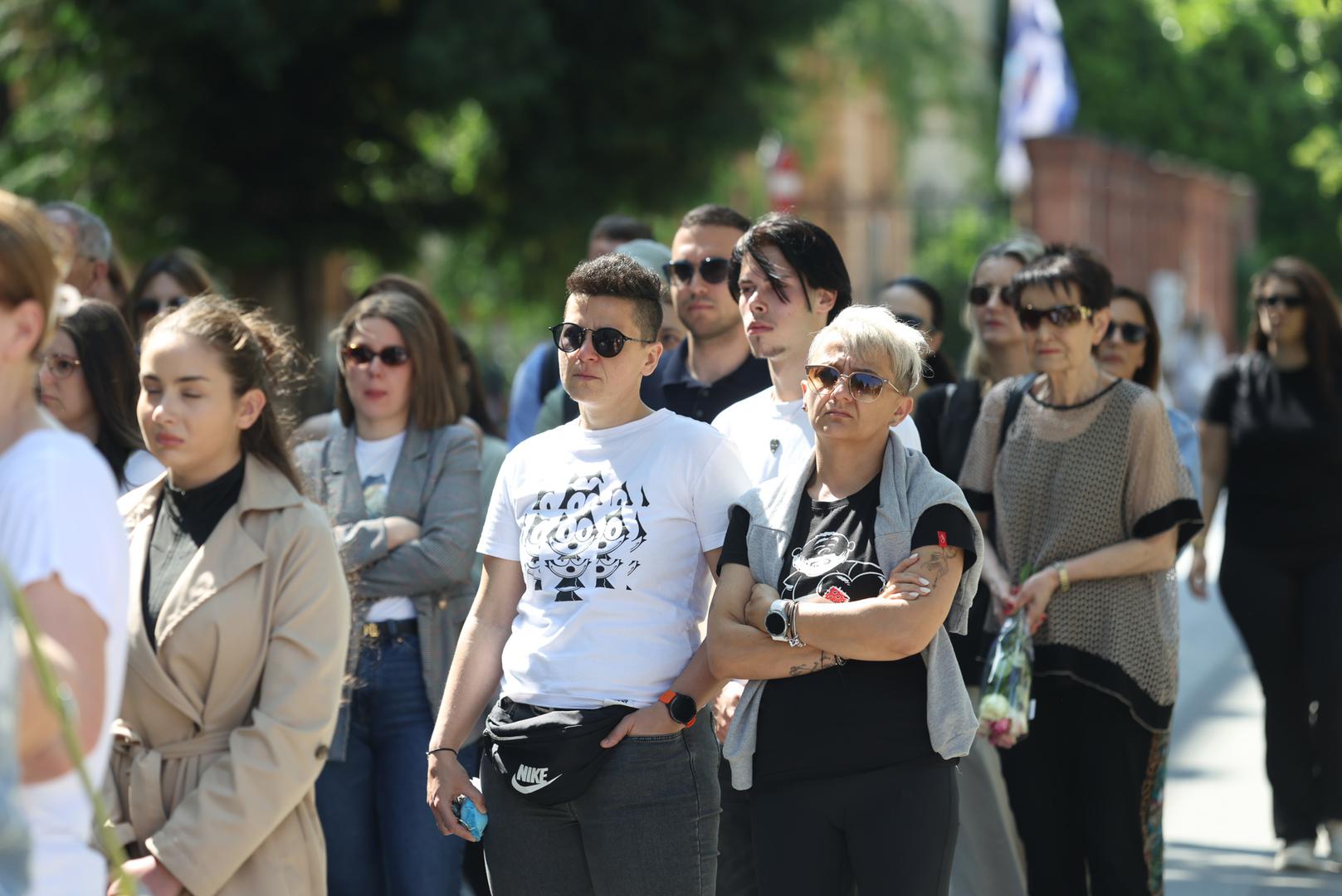 Organizatori su mirni prosvjed nazvali “19 minuta šutnje za Luku”, pozvavši građane da im se pridruže u 15 sati.


