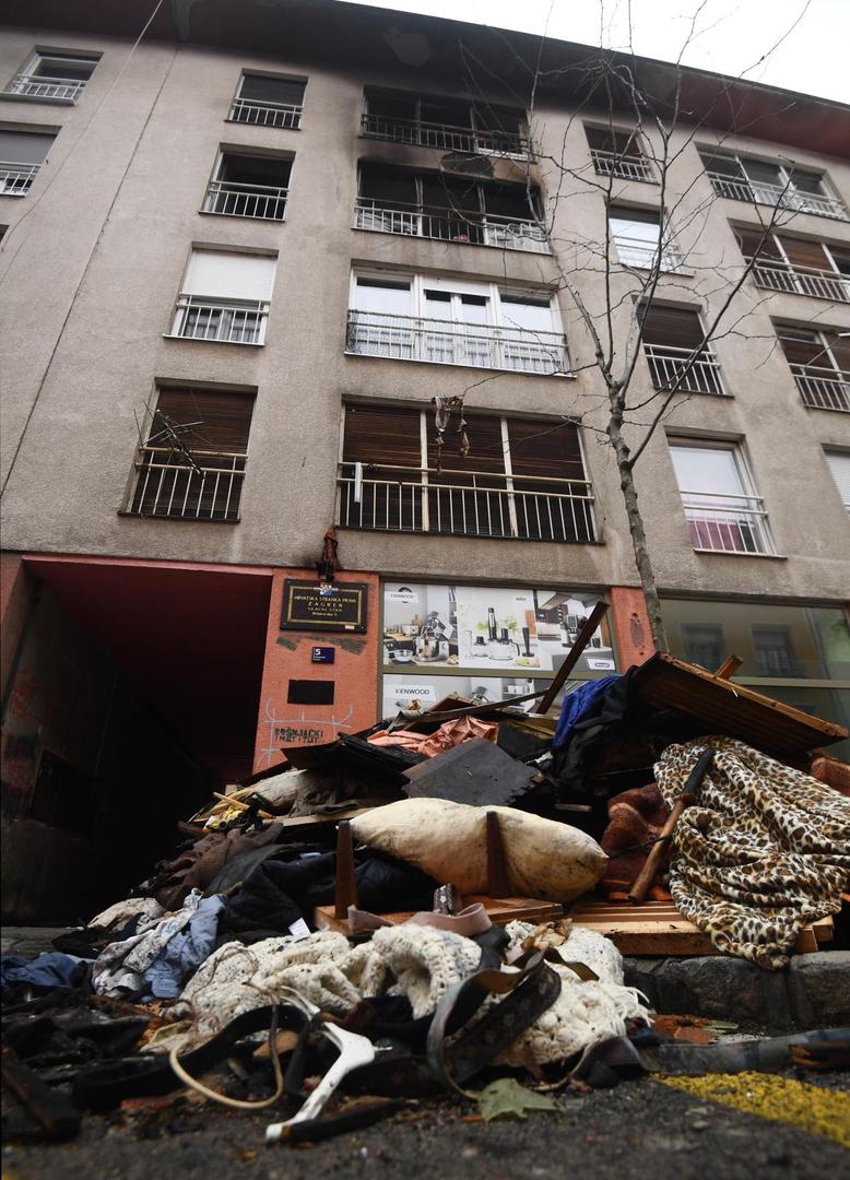 13.11.2020., Zagreb - Nocas je u Primorskoj 5 gorio stan na predzanjem katu te je plamen zahvatio i stan iznad. Josip Vukic vlasnik stana u kojem je zapoceo pozar misli da je to zbog grijalice. Photo: Marko Lukunic/PIXSELL