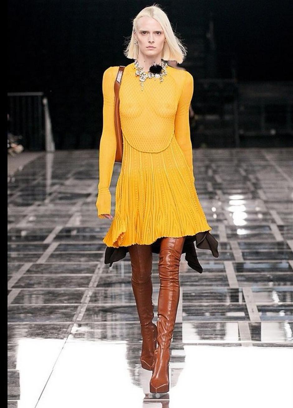 Hana Grizelj za Givenchy