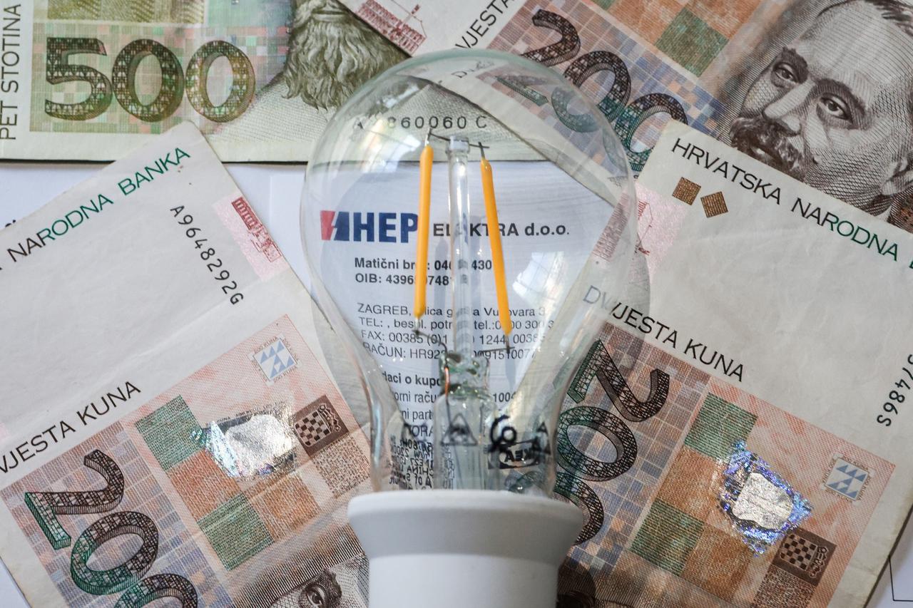 Poskupljuje električna energija