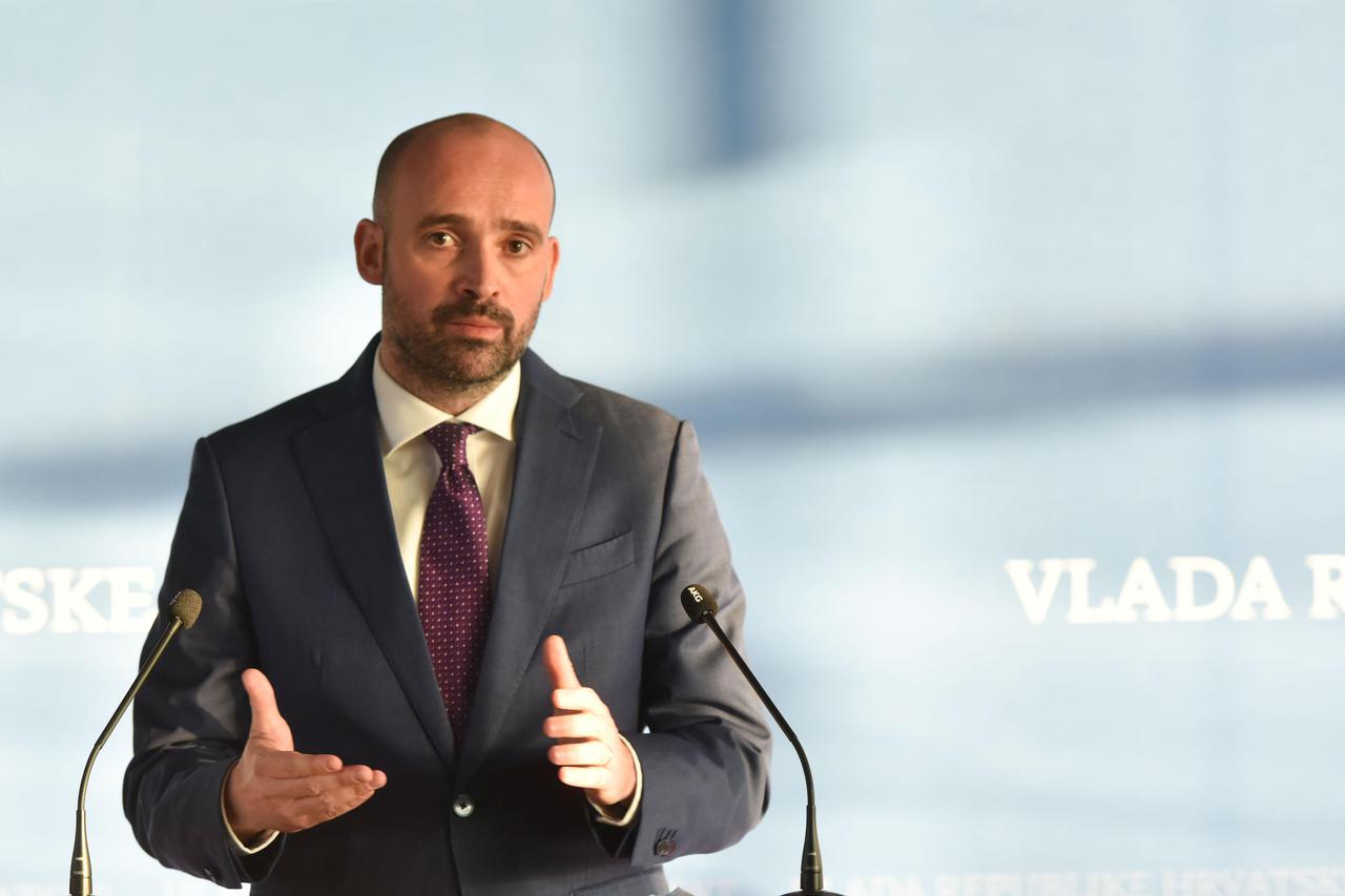 Zagreb: Ministar Ivan Paladina obratio se medijima nakon svog prvog sudjelovanja na sjednici Vlade