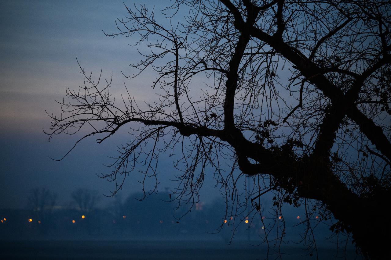 Zagreb: Gusta magla spustila se na Novi Zagreb