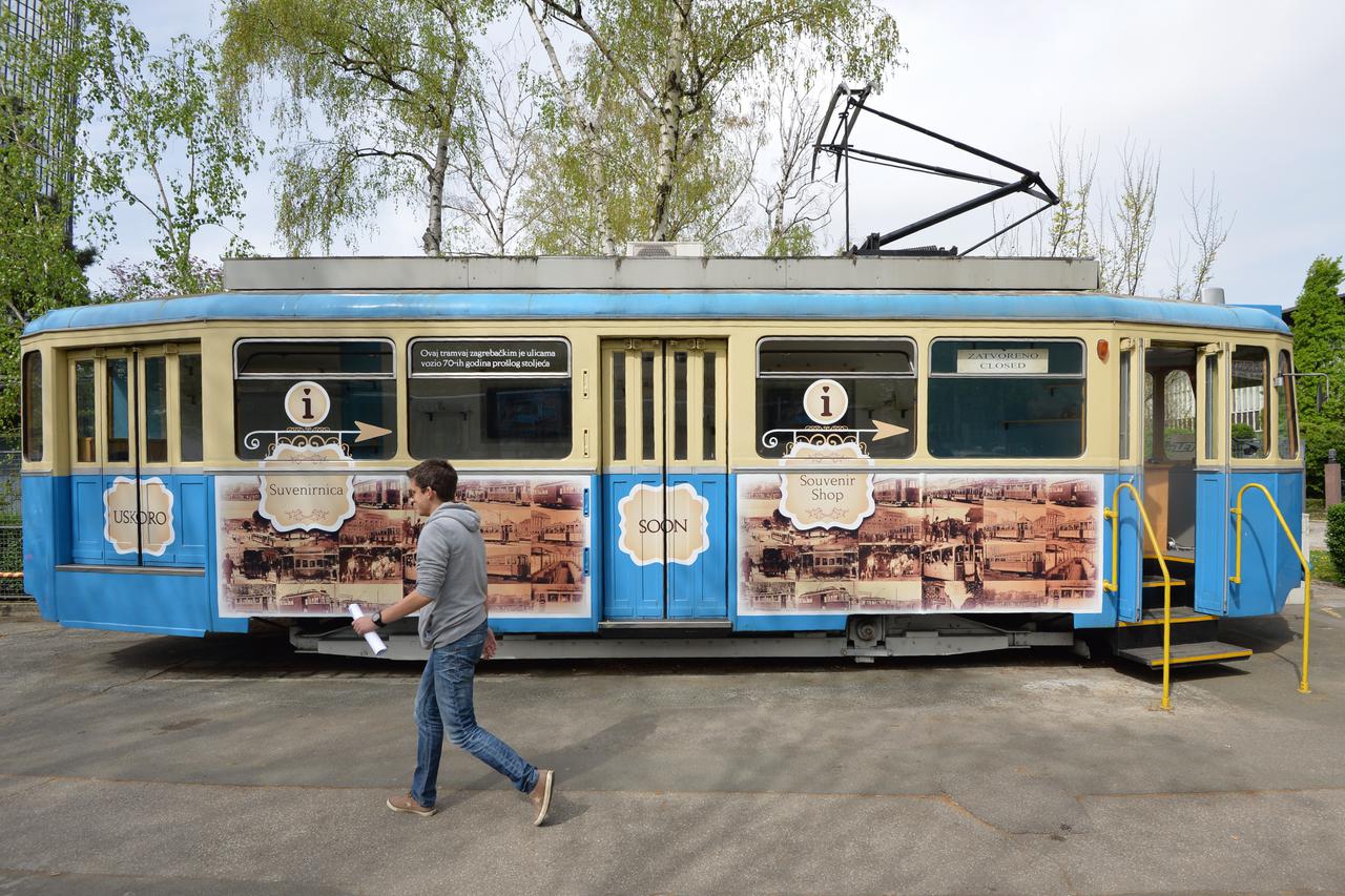 04.04.2014., Zagreb - Tramvaj ispred Tehnickog muzeja postaje suvenirnica. Photo: Marko Lukunic/PIXSELL