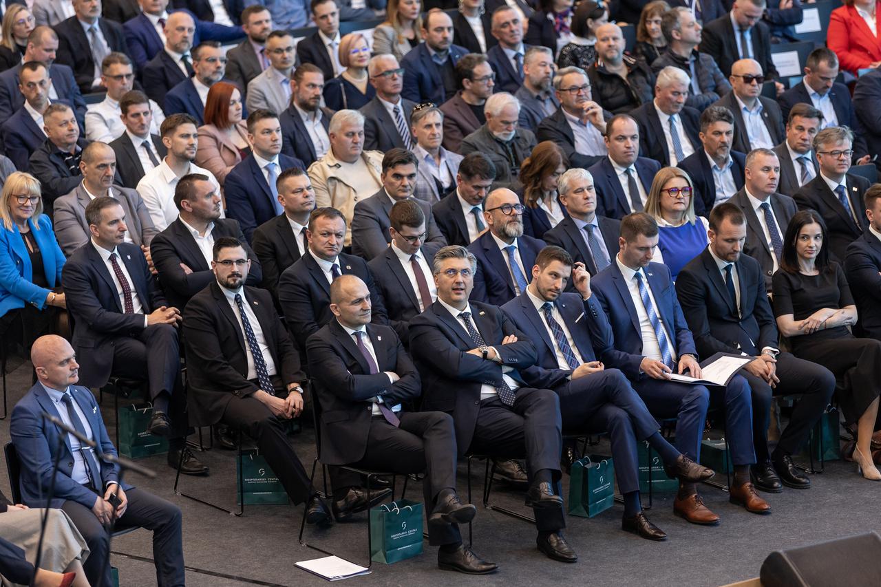 Osijek: Svečano otvoren Gospodarski centar Osječko-baranjske županije