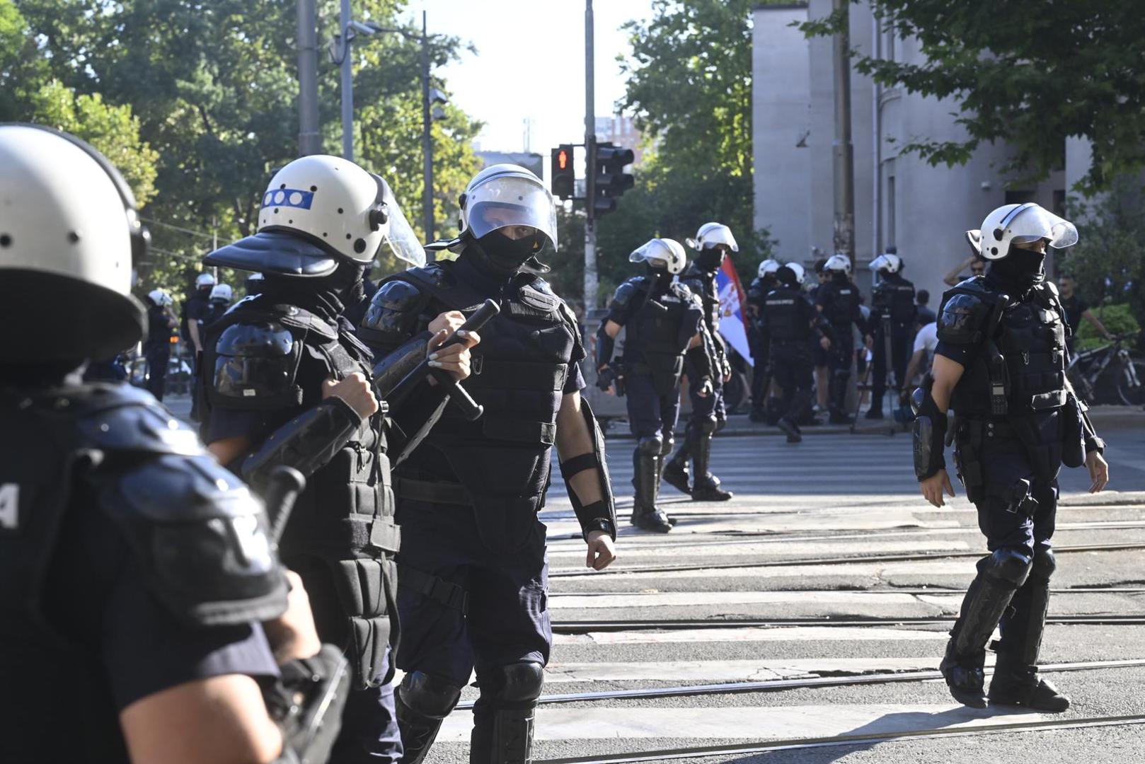 04, July, 2025, Belgrade - The police broke up the blockade at the Faculty of Law a few minutes after 7 am. Photo: M.M./ATAImages

04, jul, 2025, Beograd - Policija je nekoliko minuta posle 7 ujutro razbila blokadu kod Pravnog fakulteta. Photo: M.M./ATAImages Photo: M.M./ATAImages/PIXSELL