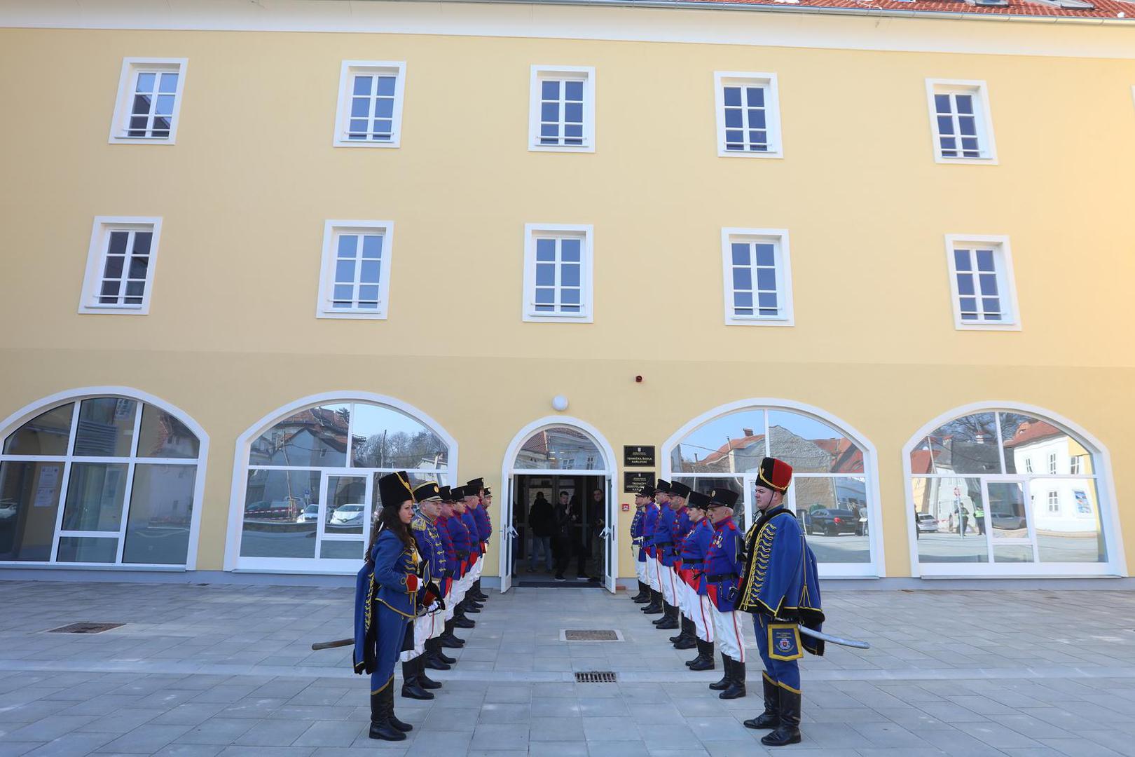 22.02.2025., Karlovac - U prostoru nekadasnje Oruzane na Trgu bana Jelacica, otvoren je Regionalni centar kompetentnosti. Nositelji projekta centra su Tehnicka i Trgovacko ugostiteljska skola Karlovac. Otvorenju su nazocili ministar obrazovanja Radovan Fuchs, Dragan Jokic, zupanica Martina Furdek hajdin, gradonacelnik Damir Mandic te brojni drugi uzvanici. Photo: Kristina Stedul Fabac/PIXSELL
