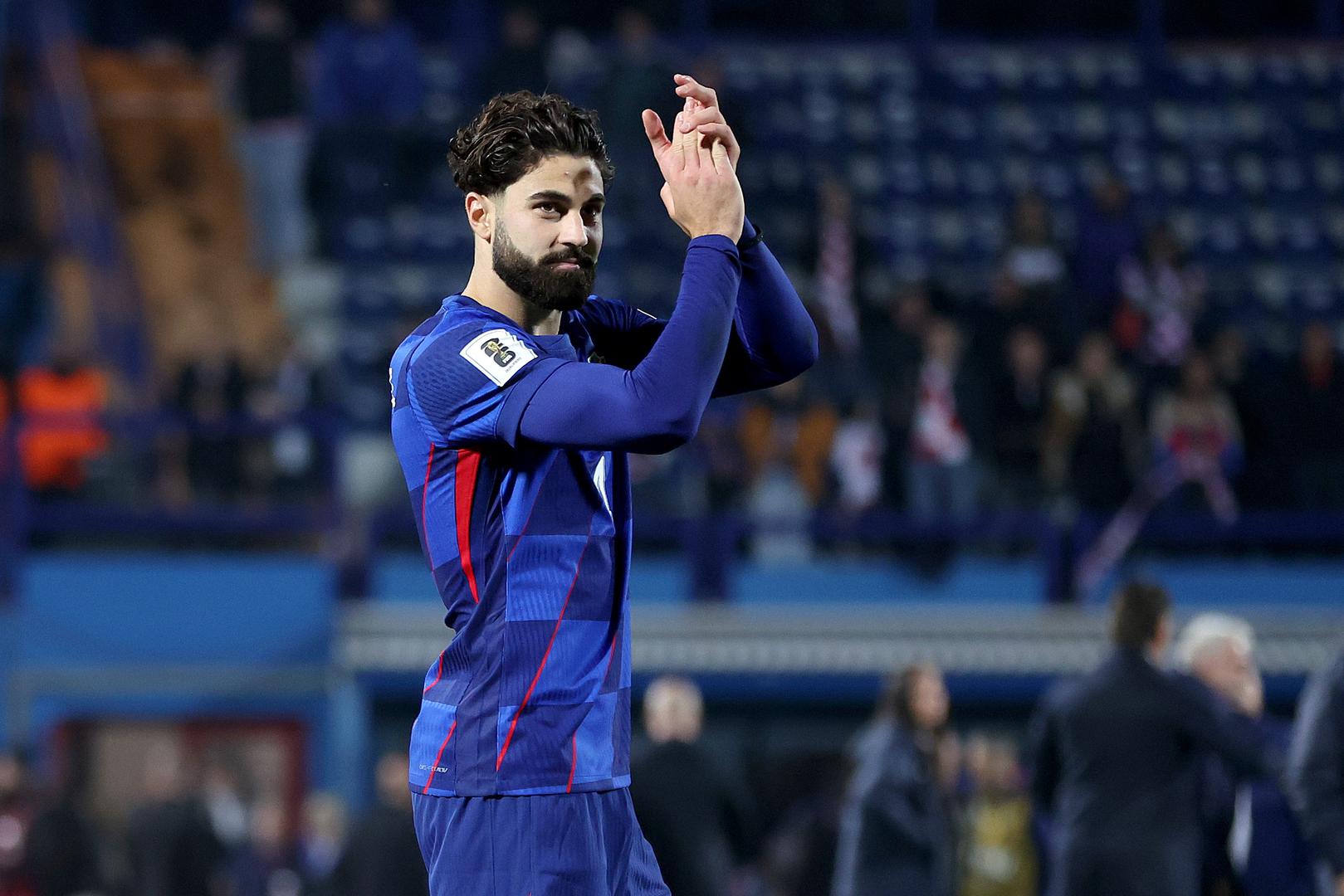 Joško Gvardiol školovao se za vozača. Završio je Školu za cestovni promet na Kennedyjevu trgu.