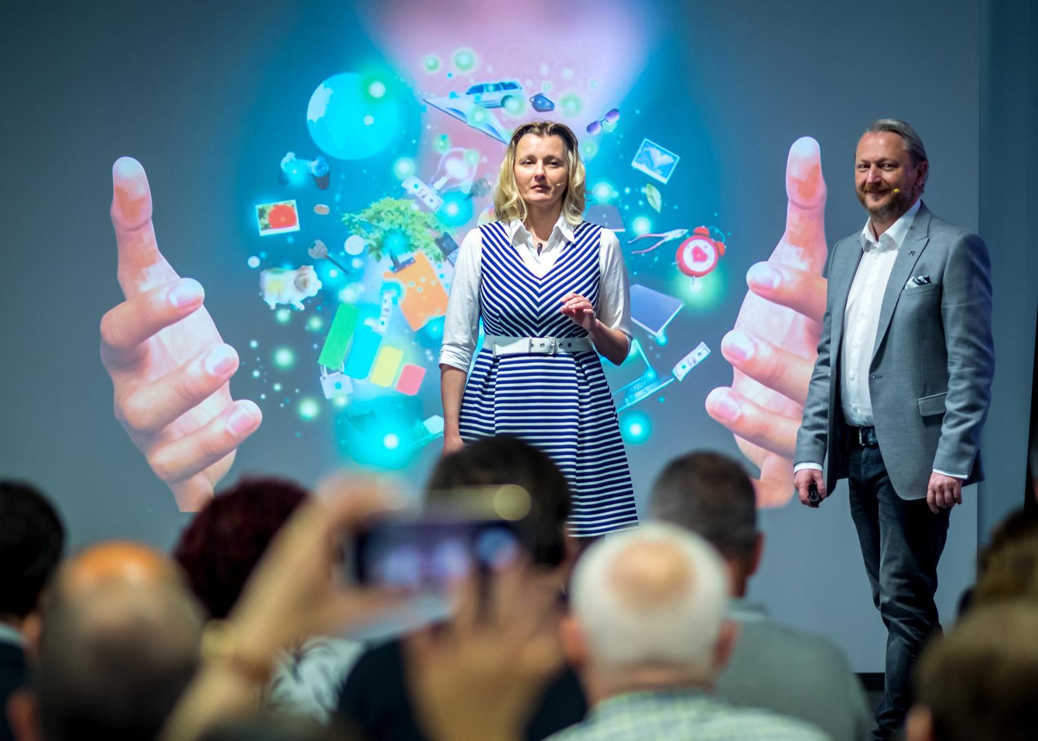 Maja Brkljačić, voditeljica razvoja poslovanja Algebra LAB-a, kaže: Algebra LAB jedinstven je inovacijski centar u kojem je objedinjen R&D centar poslovni inkubator te obrazovna jedinica