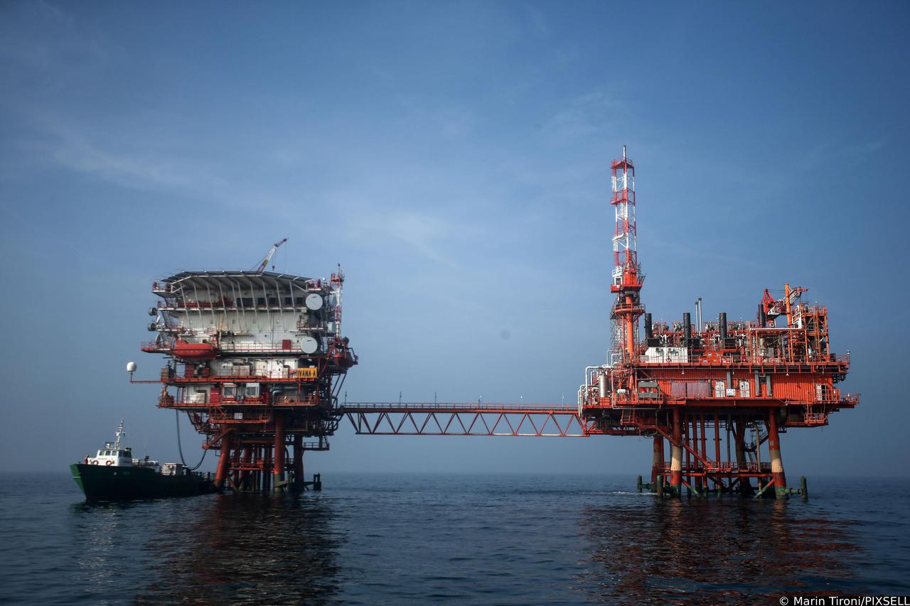 Plinska platforma Ivana A/K na eksploatacijskom polju ugljikovodika "Sjeverni jadran"