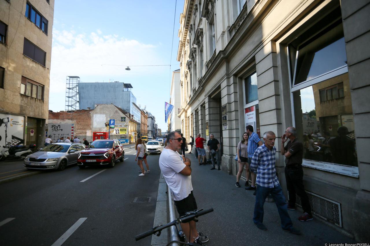 Zagreb: Redovi za izradu i podizanje dokumenata u Petrinjskoj ulici