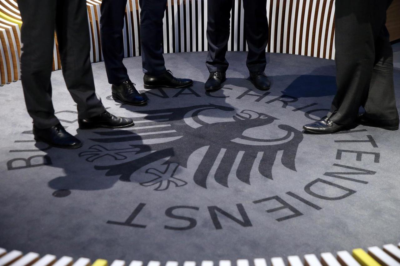 Congressmen demand clarification of the crypto-eavesdropping affair